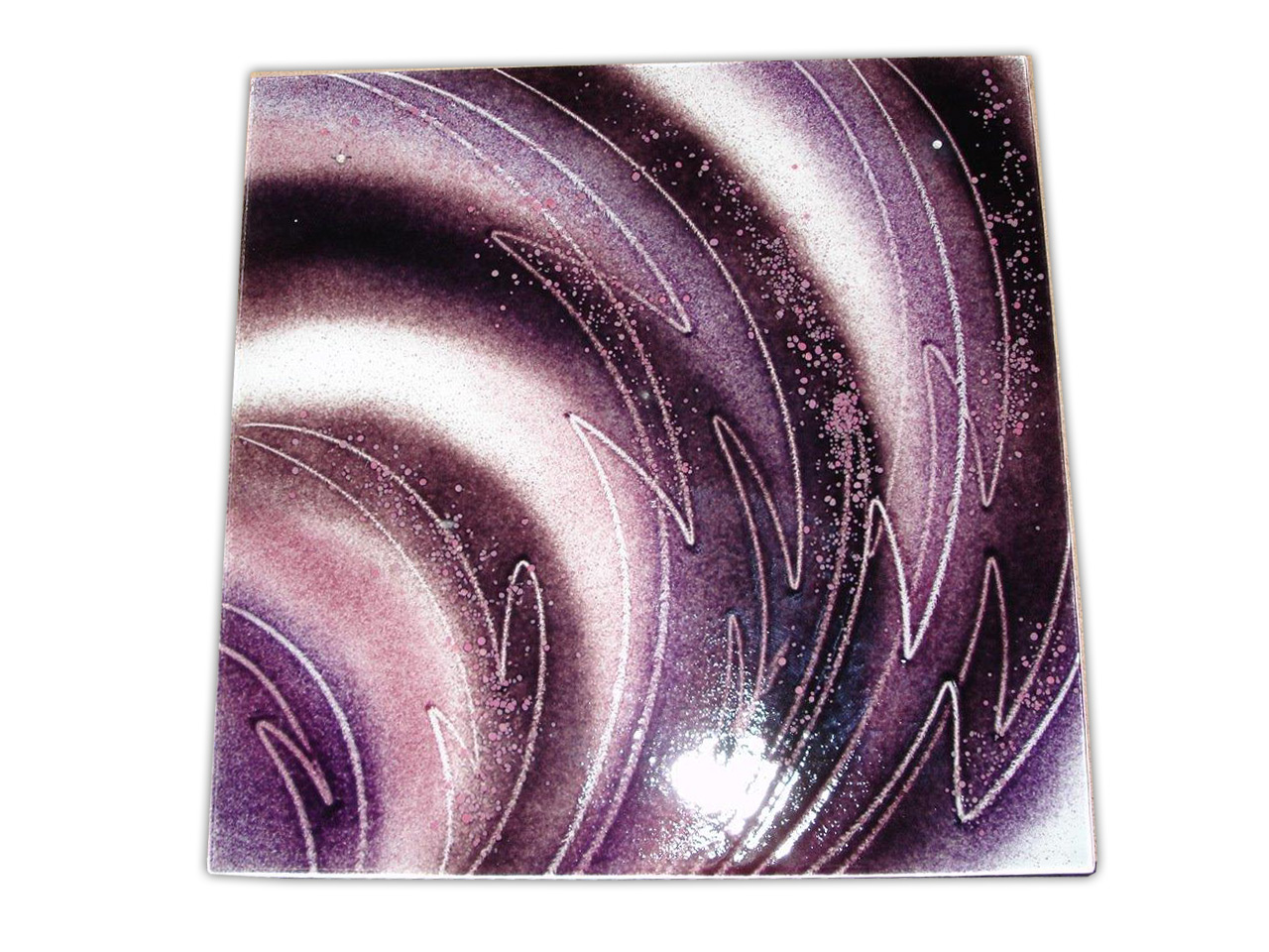 glass in interiorsGlass tile - violet